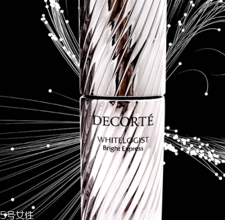 曲酸可以白天用嗎？曲酸可以和vc一起用嗎