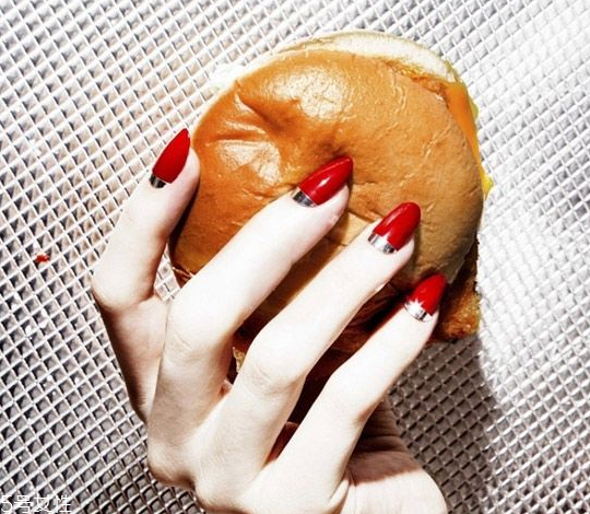 可愛卡通美甲圖片2022 指甲油正確涂法 可愛卡通美甲圖片2022 指甲油正確涂法