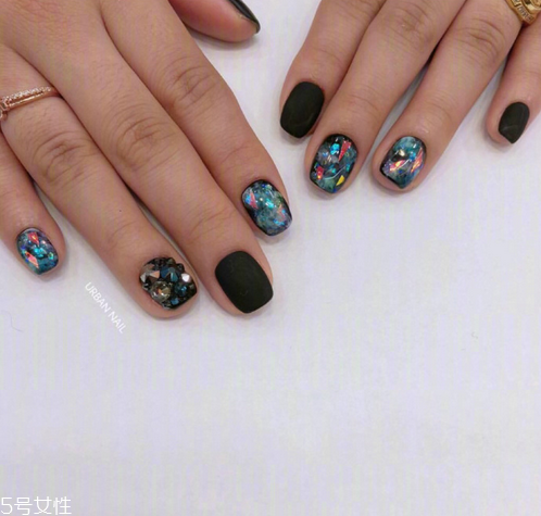 黑色美甲款式大全 做美甲前的準備
