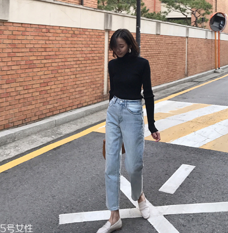 牛仔褲膝蓋破了怎么補？三招教你修補破洞