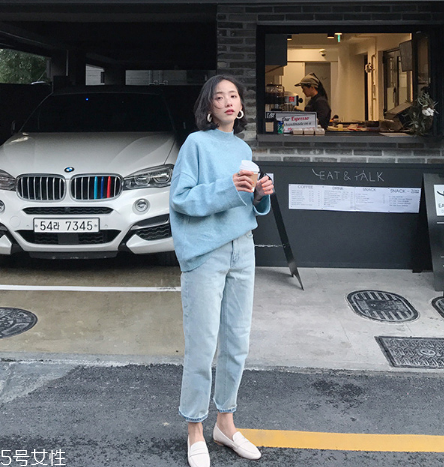 牛仔褲顯腿粗嗎？選擇適合的款式