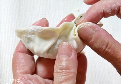 水餃的吃法有哪些 4種常見(jiàn)水餃吃法