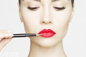 簡單化妝需要哪些化妝品？上班族化妝必備3種彩妝