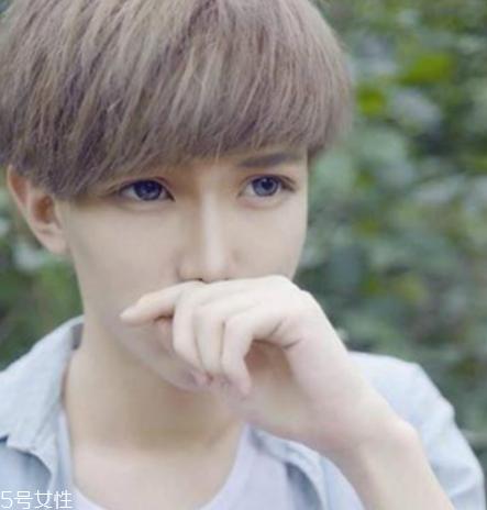 男士怎么樣設(shè)計發(fā)型好看？4款帥氣穩(wěn)重發(fā)型