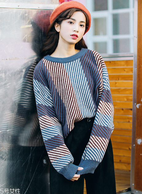 怎樣挑選適合自己的毛衣？清楚認(rèn)識(shí)自己的身材