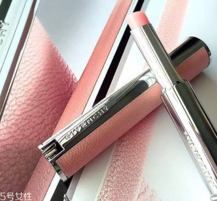 變色潤唇膏有害嗎？好的品牌孕婦都能用