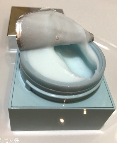 紀(jì)梵希水漾活妍冰霜面膜好用嗎 補(bǔ)水急救面膜 紀(jì)梵希水漾活妍冰霜面膜好用嗎 補(bǔ)水急救面膜