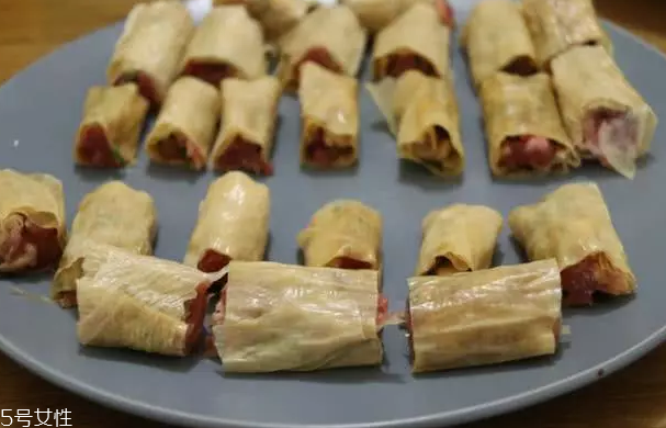 豆腐皮能油炸嗎？火候太猛容易炸糊