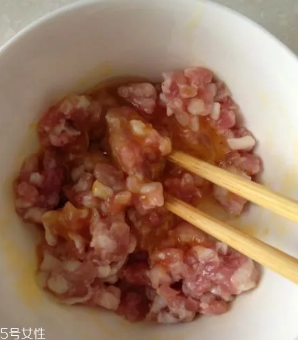 豆腐皮能油炸嗎？火候太猛容易炸糊