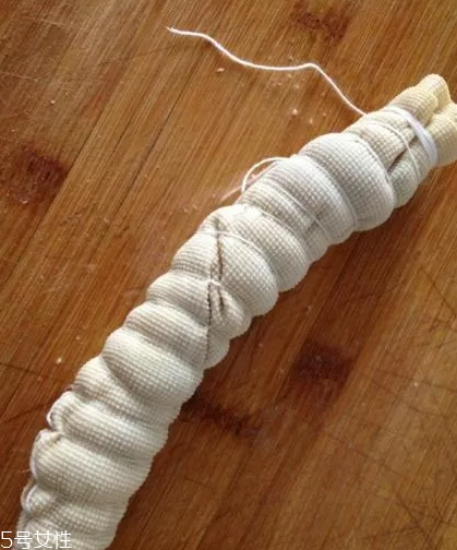 豆腐皮能油炸嗎？火候太猛容易炸糊