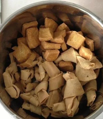 豆腐皮能油炸嗎？火候太猛容易炸糊