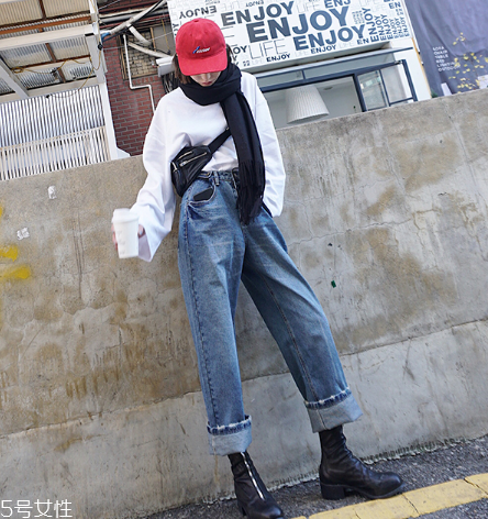 牛仔褲穿穿會(huì)變松嗎？牛仔褲都是有彈性的