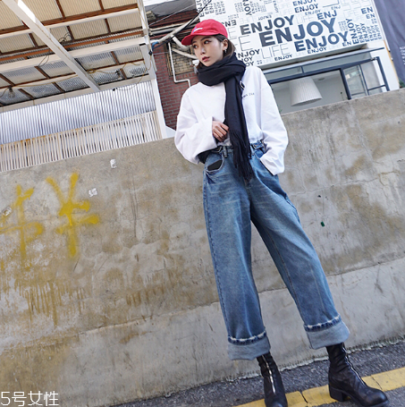 牛仔褲穿著掉色怎么辦？輕度掉色是正常的