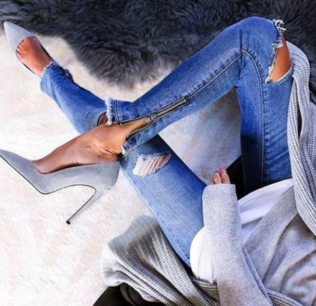 牛仔褲能配高跟鞋嗎？精致女生的穿搭法則