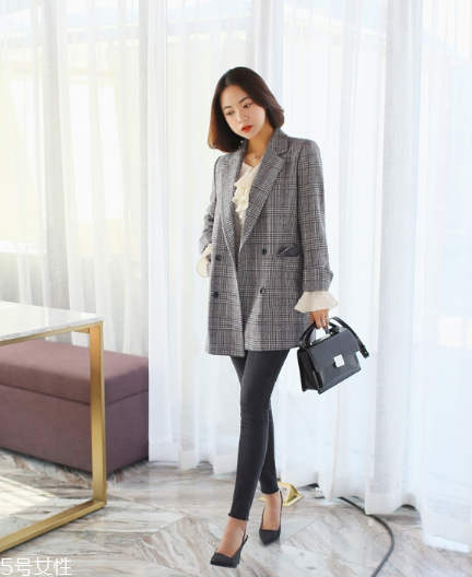 雙排扣西裝怎么搭配？盡顯帥氣女王范兒