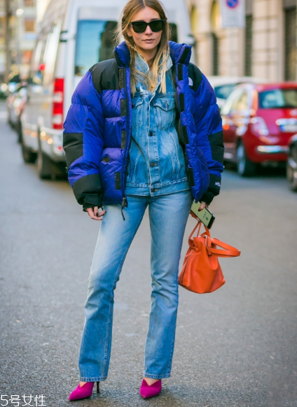 v口鞋怎么搭配？女人味十足的穿搭