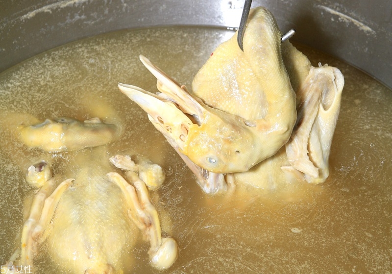 紅糟鴨最正宗的做法 紅糟鴨最正宗的做法