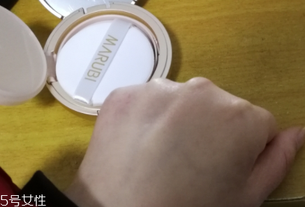 丸美氣墊BB霜幾號(hào)最白？1號(hào)適合白皮