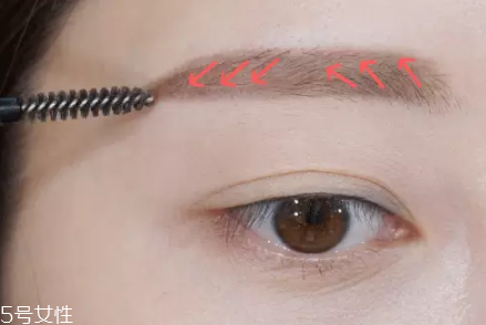 眉毛短怎么變長(zhǎng)？畫眉大法拯救短眉星人