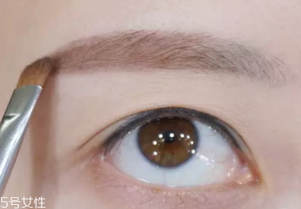 眉毛短怎么變長(zhǎng)？畫眉大法拯救短眉星人