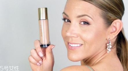 圣羅蘭超模光感粉底液色號怎么選？色號解析