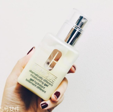 倩碧黃油可以當(dāng)面霜嗎？當(dāng)面霜用很干