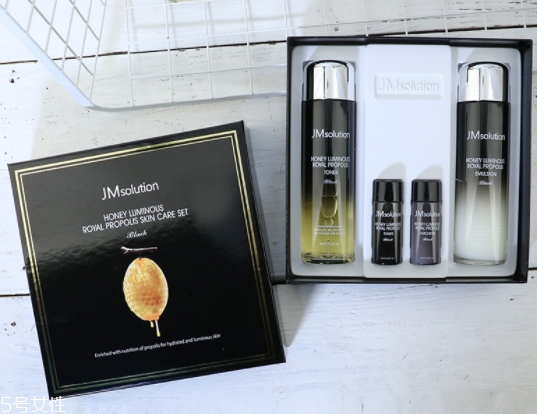 jm蜂蜜水乳套盒怎么樣？jmsolution推出水乳了