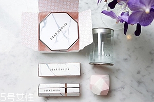 dear dahlia大理石彩妝系列好用嗎？非常適合黃種人