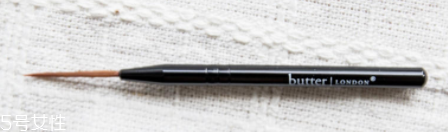 怎么自己在家美甲？4個(gè)步驟打造創(chuàng)意美甲