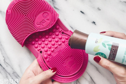 化妝刷怎么清洗才干凈？清洗化妝刷三步曲