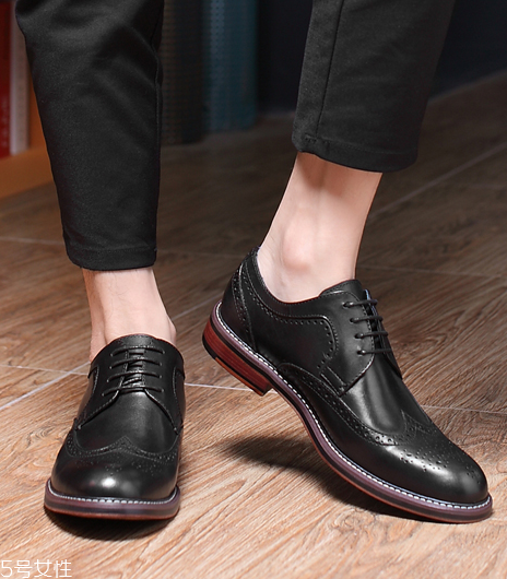 男生怎么穿顯得成熟？輕松塑造穩(wěn)重形象