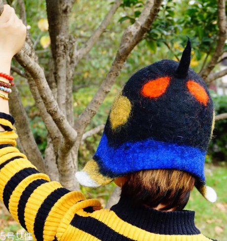 今年流行什么帽子？不可或缺的時髦單品