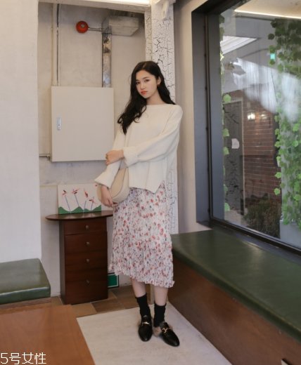 春天穿什么長(zhǎng)裙好看？這幾款助你魅力激增