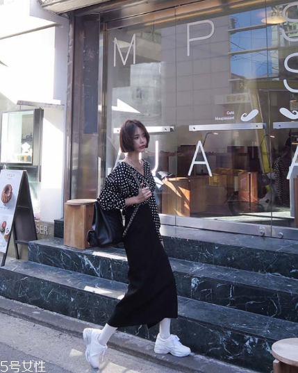 春天穿什么長(zhǎng)裙好看？這幾款助你魅力激增