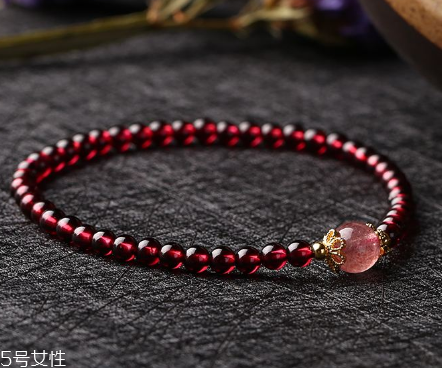 石榴石手鏈睡覺能戴嗎？這些情況你需要考慮