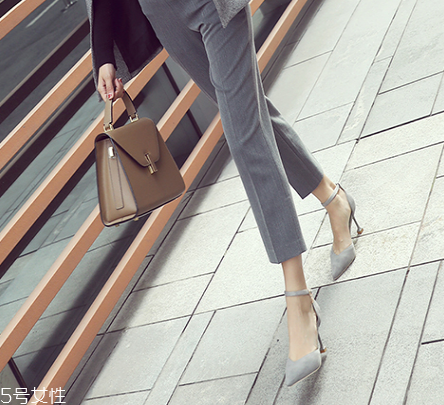 高跟鞋前腳掌疼怎么辦？四大妙招教你緩解