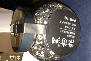 黑枸杞能和菊花一起泡嗎？這個(gè)搭配沒(méi)毛病