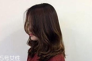 燙發(fā)水能維持多久？3個(gè)月左右