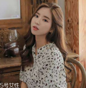 燙發(fā)水能維持多久？3個(gè)月左右