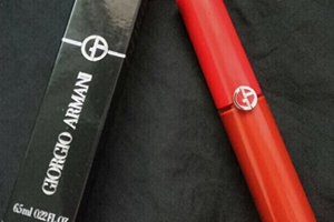 阿瑪尼405和ysl416哪個(gè)好？圣羅蘭416更好看