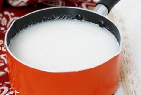 茯苓為什么不溶于水 屬于正?，F(xiàn)象