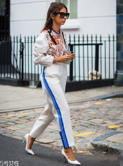 腿粗腿短穿什么鞋子好看？視覺(jué)上拉長(zhǎng)腿部比例