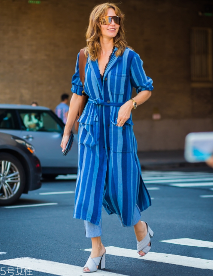 腿粗腿短穿什么鞋子好看？視覺(jué)上拉長(zhǎng)腿部比例