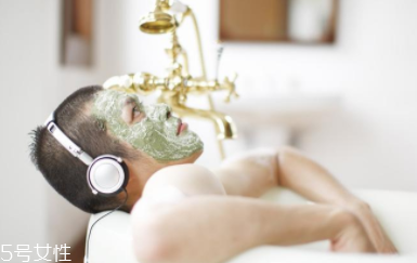 什么時候不能敷面膜？深夜不要敷面膜