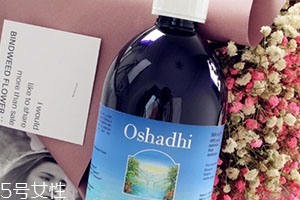 純露可以當(dāng)噴霧嗎？隨時(shí)為你補(bǔ)充水分