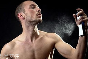 中性香水品牌排行榜 盤點男女通吃的清新香調(diào) 中性香水品牌排行榜 盤點男女通吃的清新香調(diào)