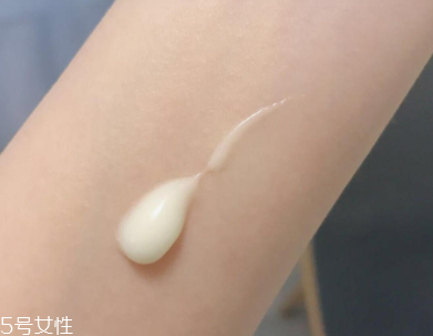 碧柔藍(lán)管防曬有酒精嗎？酒精過敏者慎用