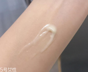 碧柔藍(lán)管防曬有酒精嗎？酒精過敏者慎用