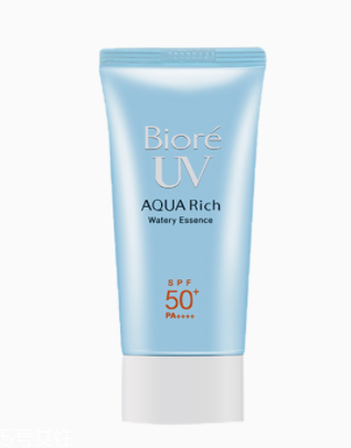 碧柔藍(lán)管防曬有酒精嗎？酒精過敏者慎用