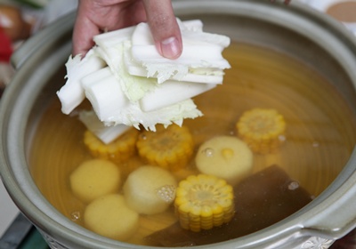 吃火鍋先放什么菜好吃 吃火鍋先放什么菜好吃